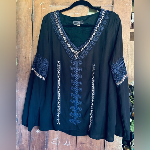 Lucky & Blessed Black Embroidered Women's Boho style L&B Top Sz 2XL - Picture 1 of 8